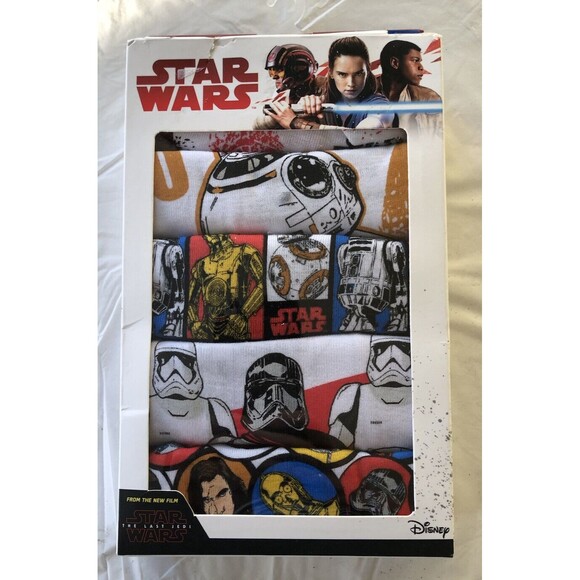 Disney Star Wars Boys Briefs The Last Jedi 5 Pairs Size 8 New in Package - Picture 1 of 3